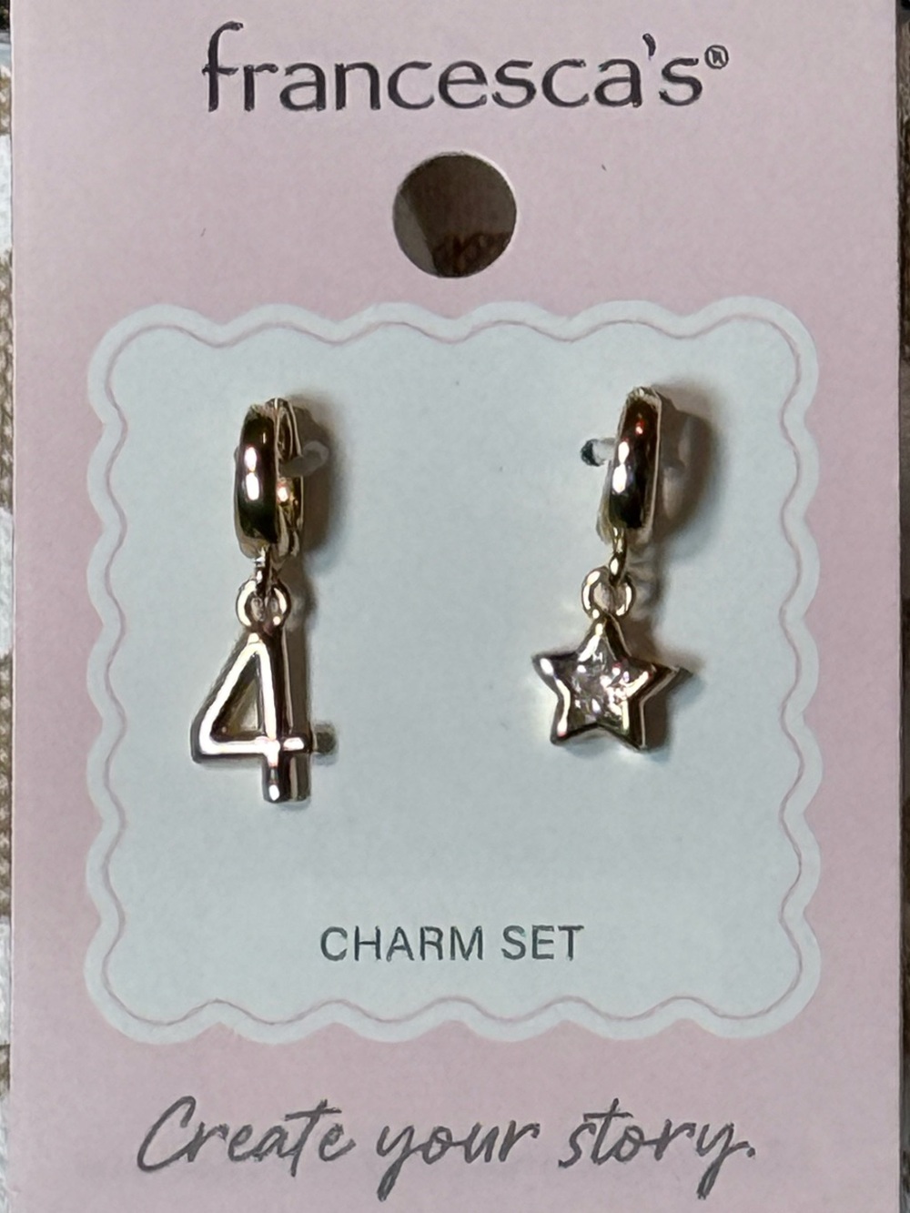 francesca's goldtone Number 4 and Star Charm
